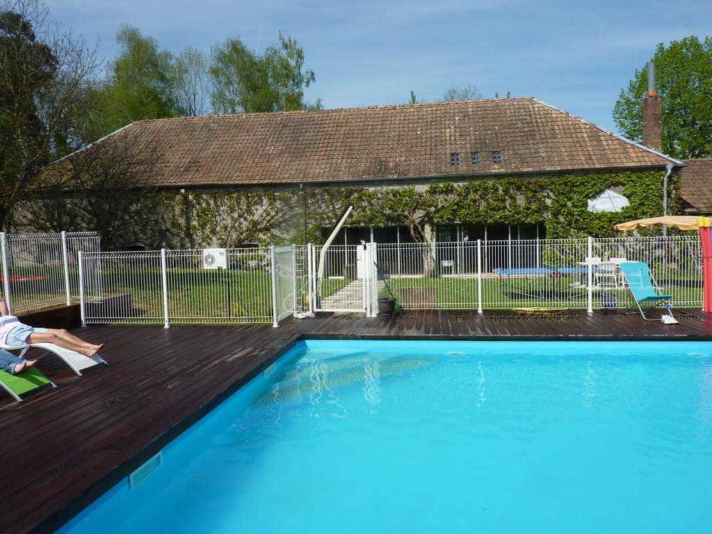 Chambres D'Hotes La Corne Aux Vaches Fretigney-et-Velloreille Luaran gambar