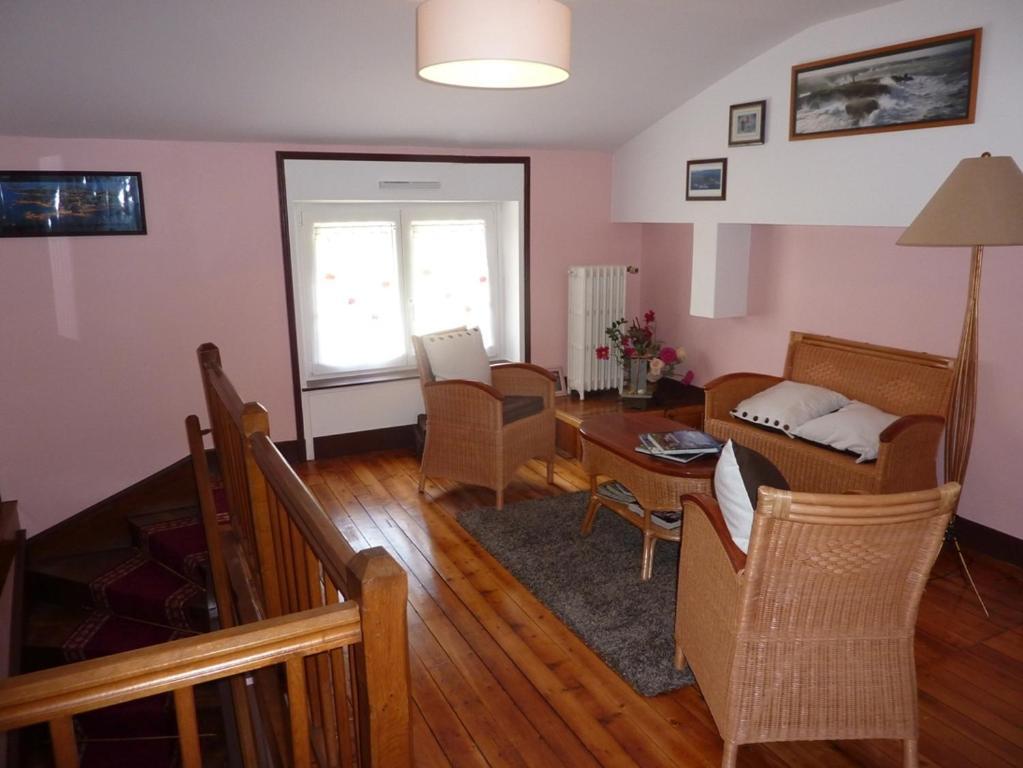 Chambres D'Hotes La Corne Aux Vaches Fretigney-et-Velloreille Luaran gambar